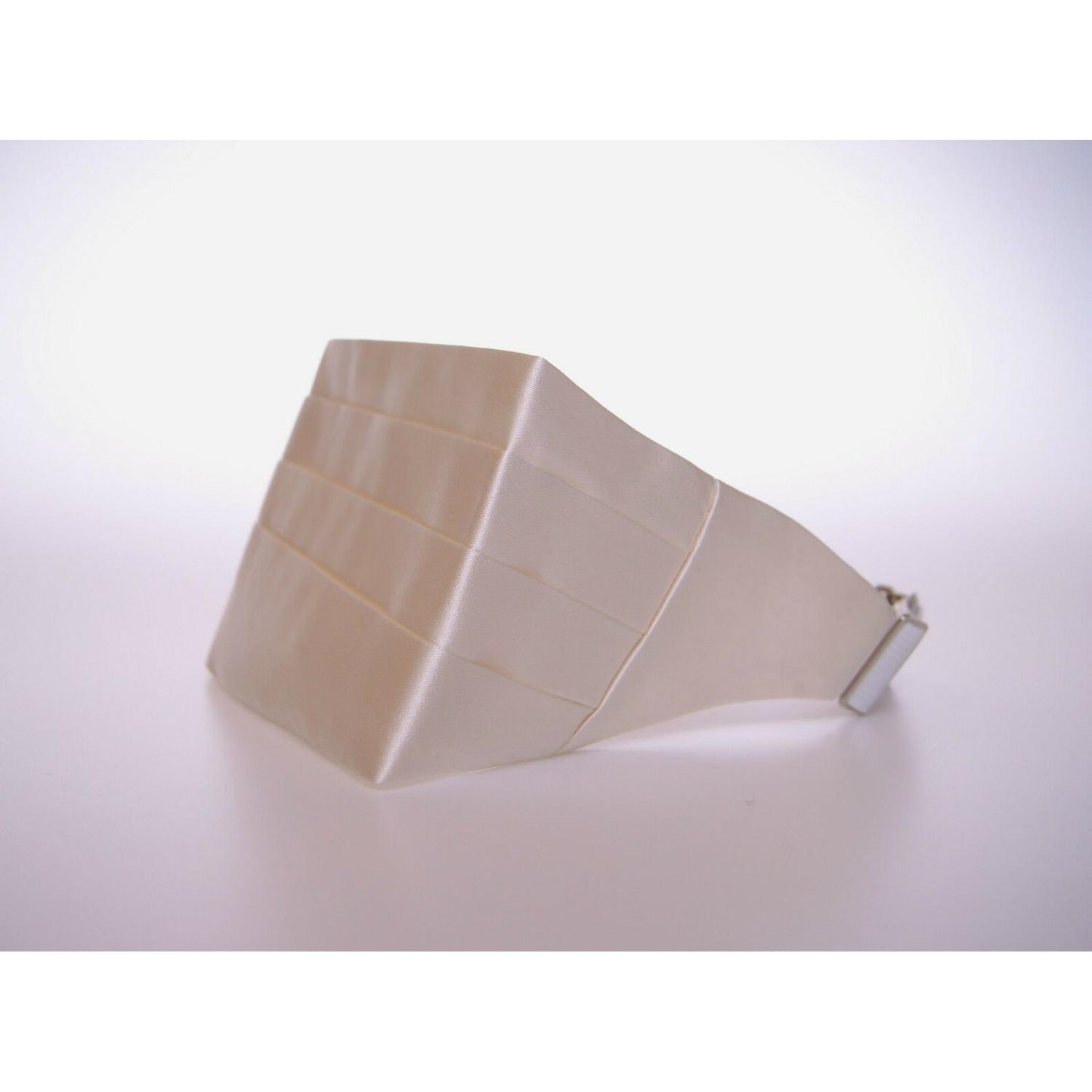 Dolce & Gabbana Elegant White Silk Cummerbund Dolce & Gabbana Light Gray