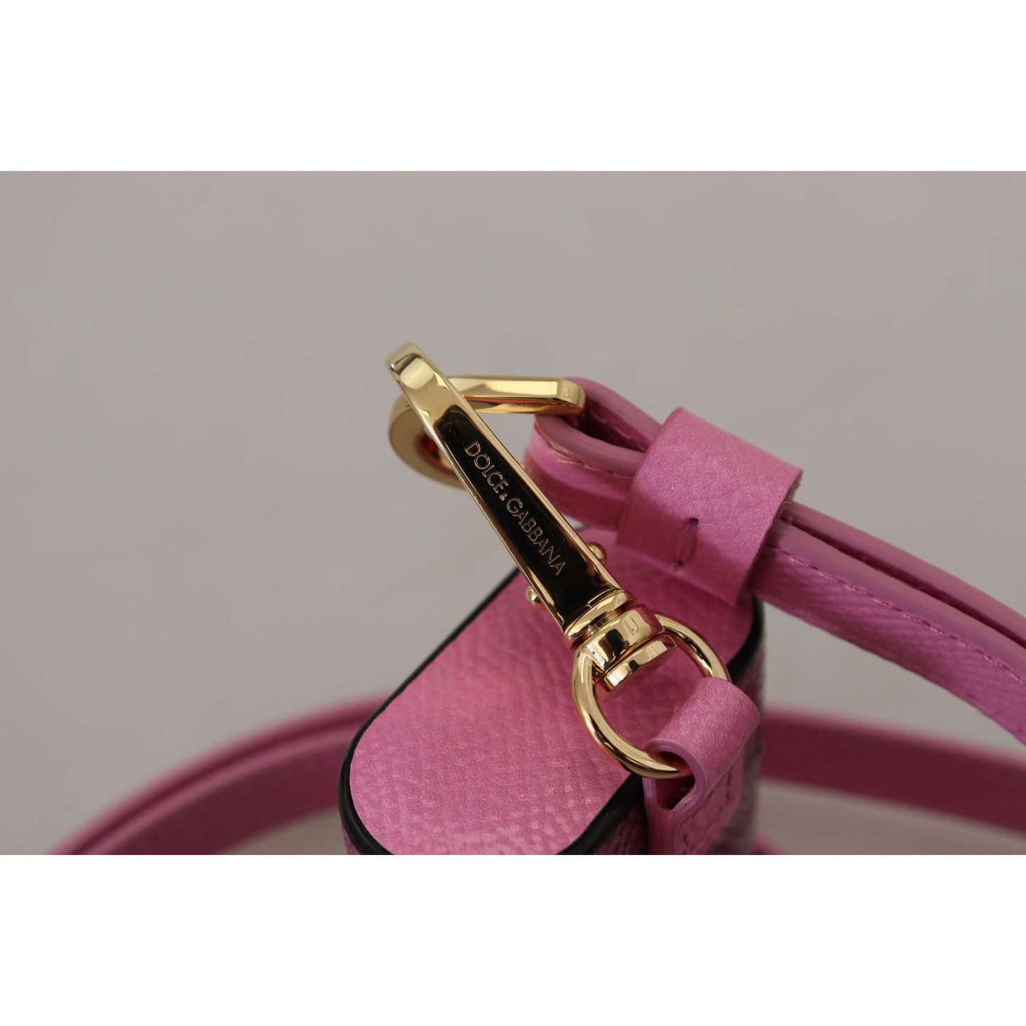 Dolce & Gabbana Chic Leather AirPods Case in Pink Dolce & Gabbana Rosy Brown