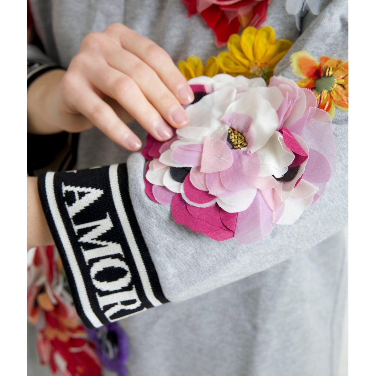 Dolce & Gabbana Chic Embellished Crew Neck Pullover Sweater Dolce & Gabbana Gray