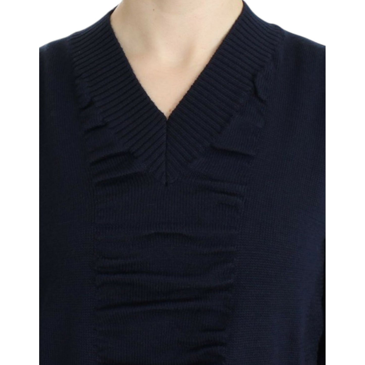 Costume National Elegant V-Neck Lightweight Sweater Costume National Black