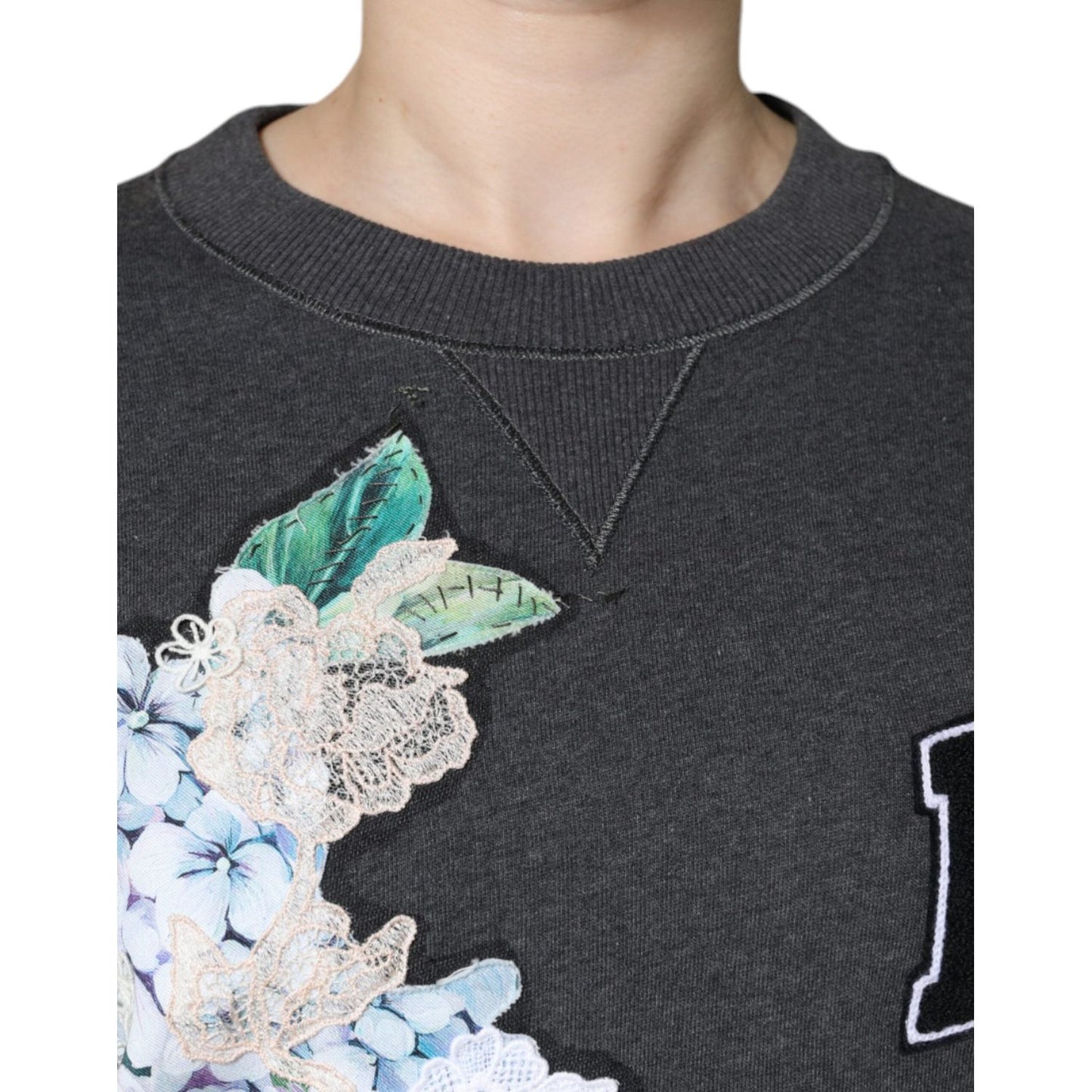 Dolce & Gabbana Gray Hydrangea CollegeStudded Floral Sweater Dolce & Gabbana Dark Slate Gray