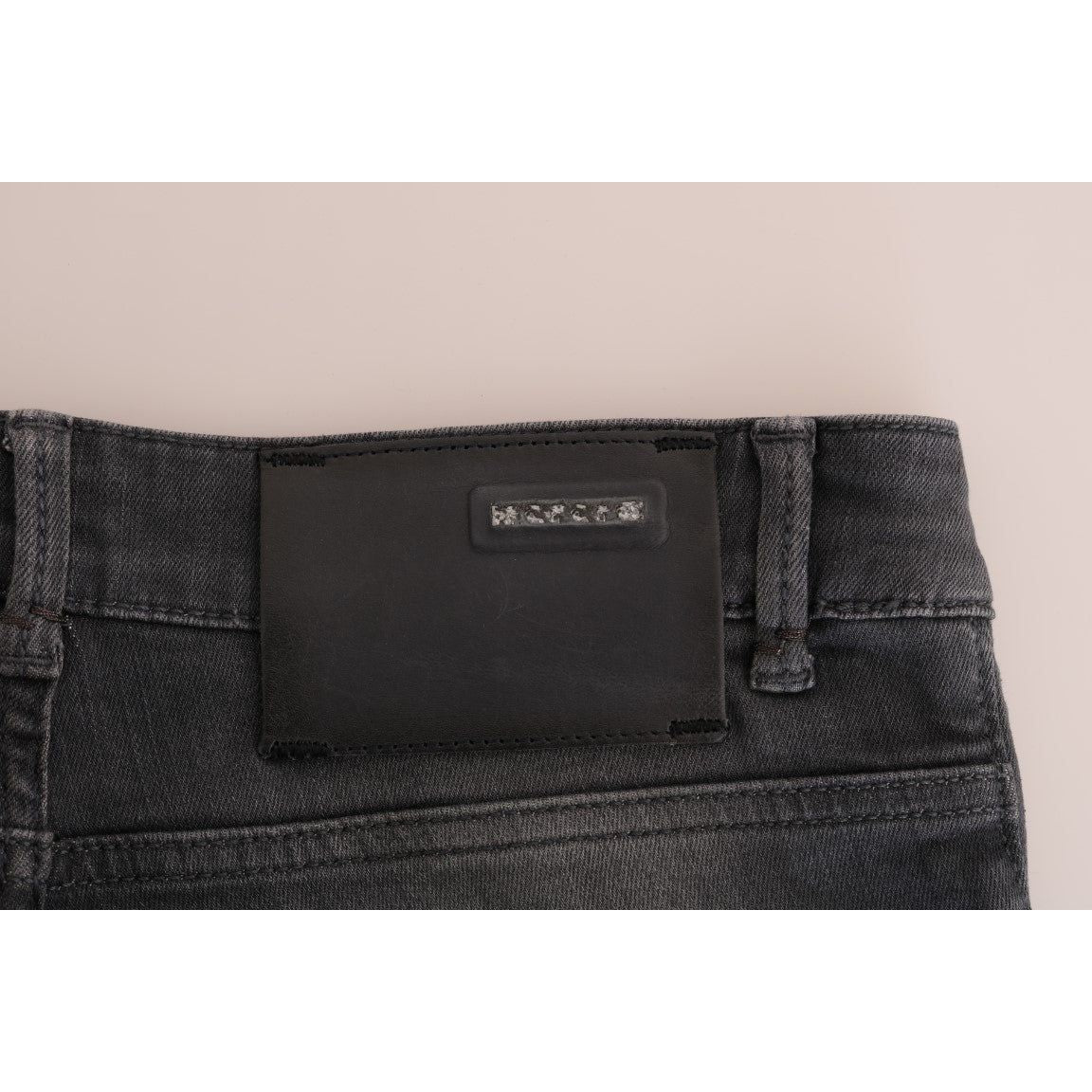 Acht Sleek Gray Slim-Fit Designer Jeans Acht Light Gray