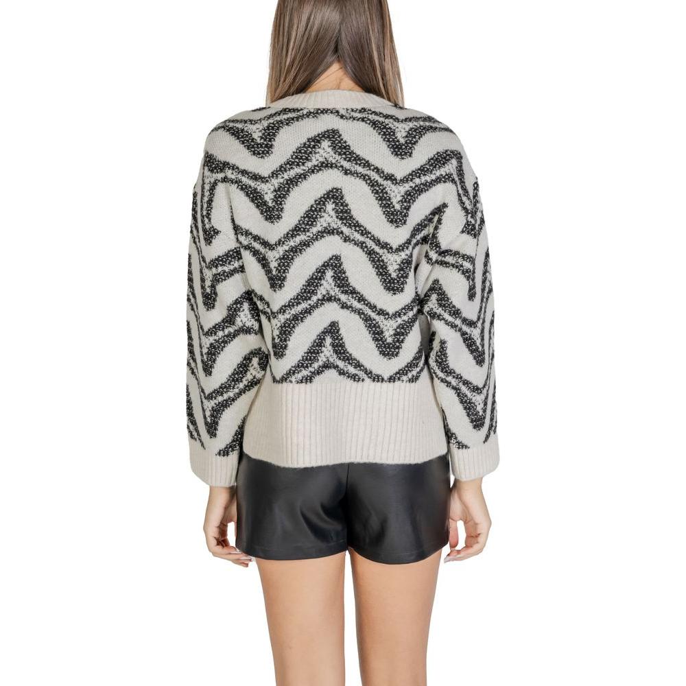 Only White Acrylic Sweater Only Gray