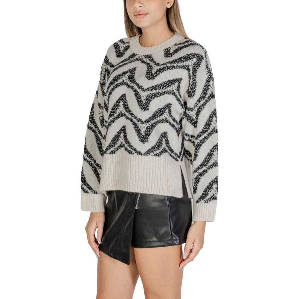 Only White Acrylic Sweater Only Dark Gray