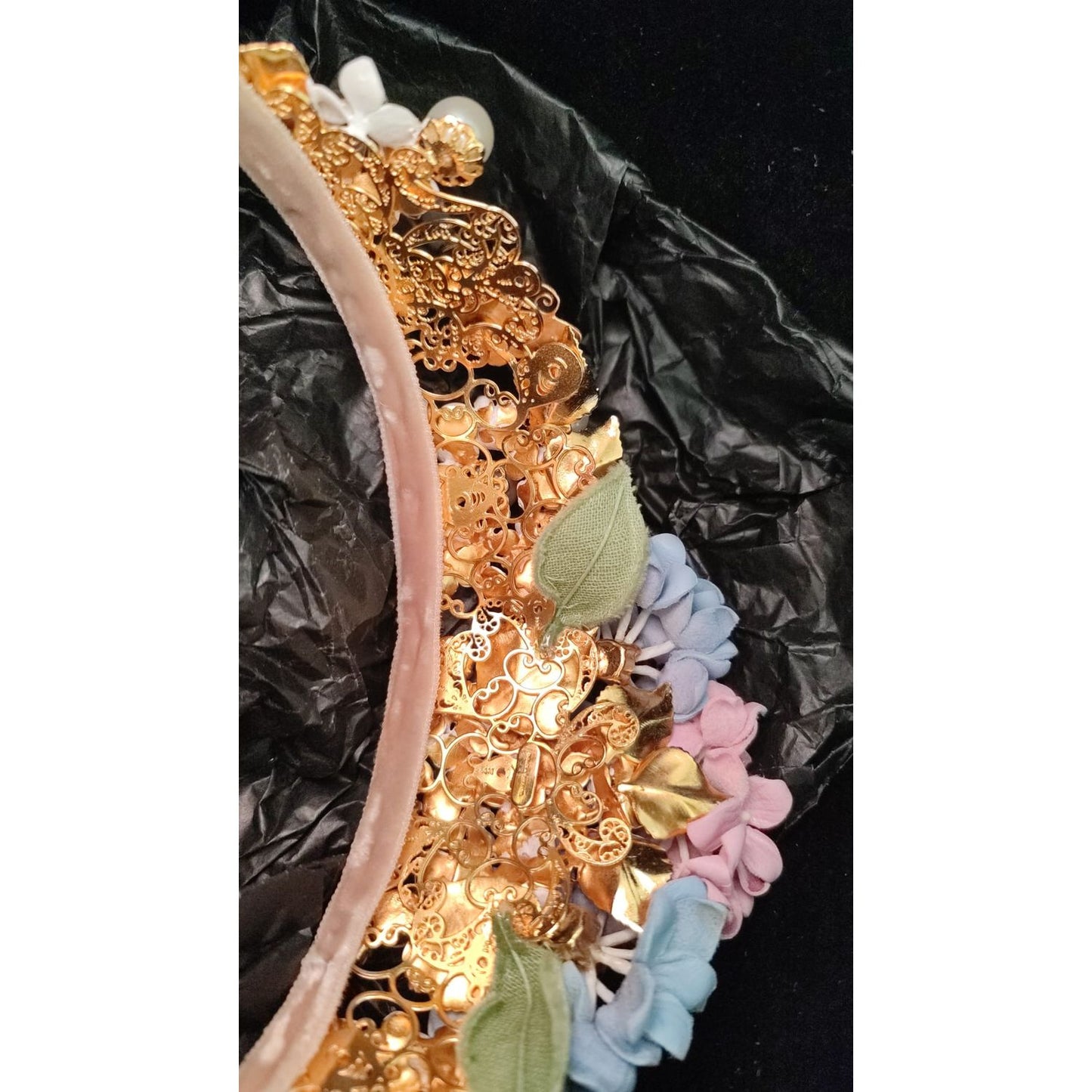 Dolce & Gabbana Exquisite Crystal Diadem Tiara Dolce & Gabbana Tan