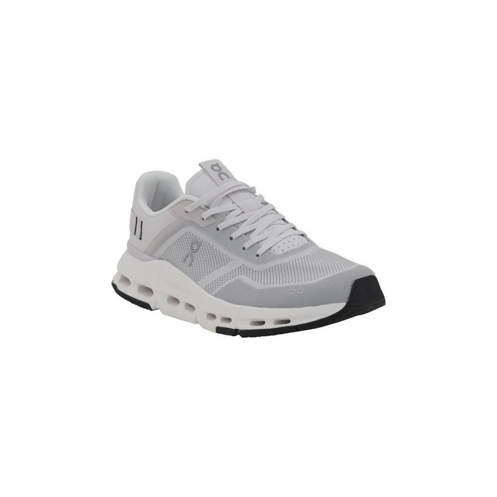 ON Cloudnova Form 2 TT Sneakers with lace-up closure, perforated sole, and logo detailing, offering cushioning and modern design.