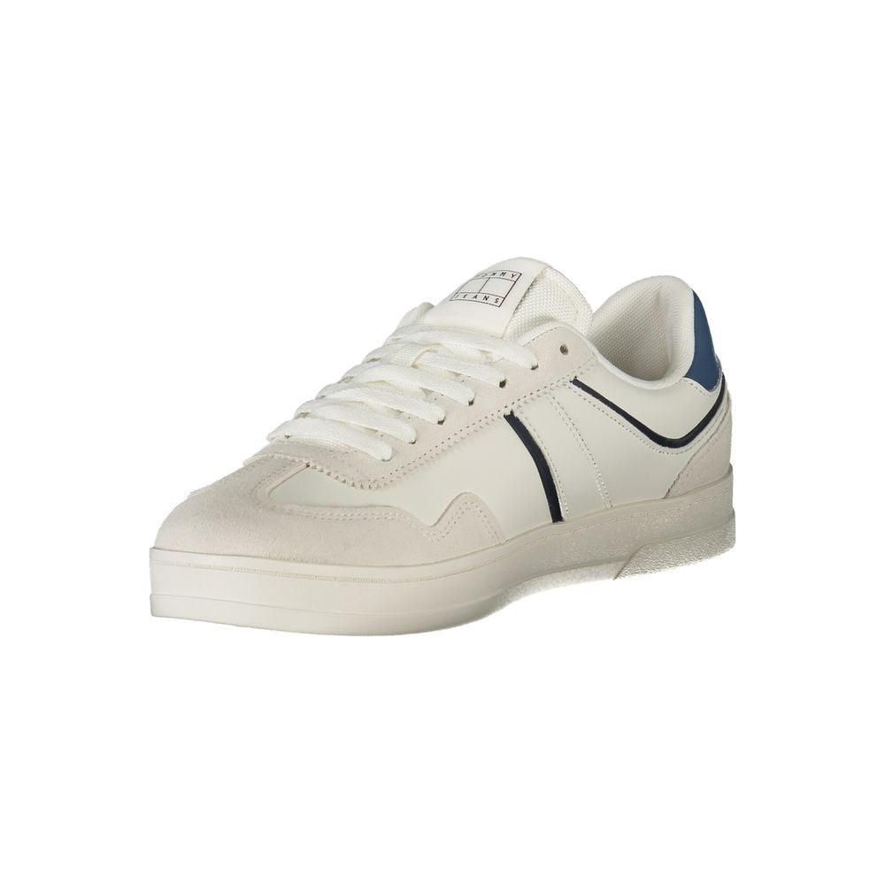 Tommy Hilfiger white men's sneaker with contrasting details and logo, featuring a removable footbed for comfort and style.