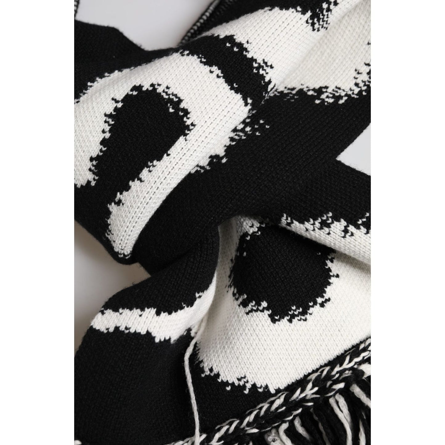 Dolce & Gabbana Black Logo Neck Warmer Wrap Men Shawl Scarf MS7450