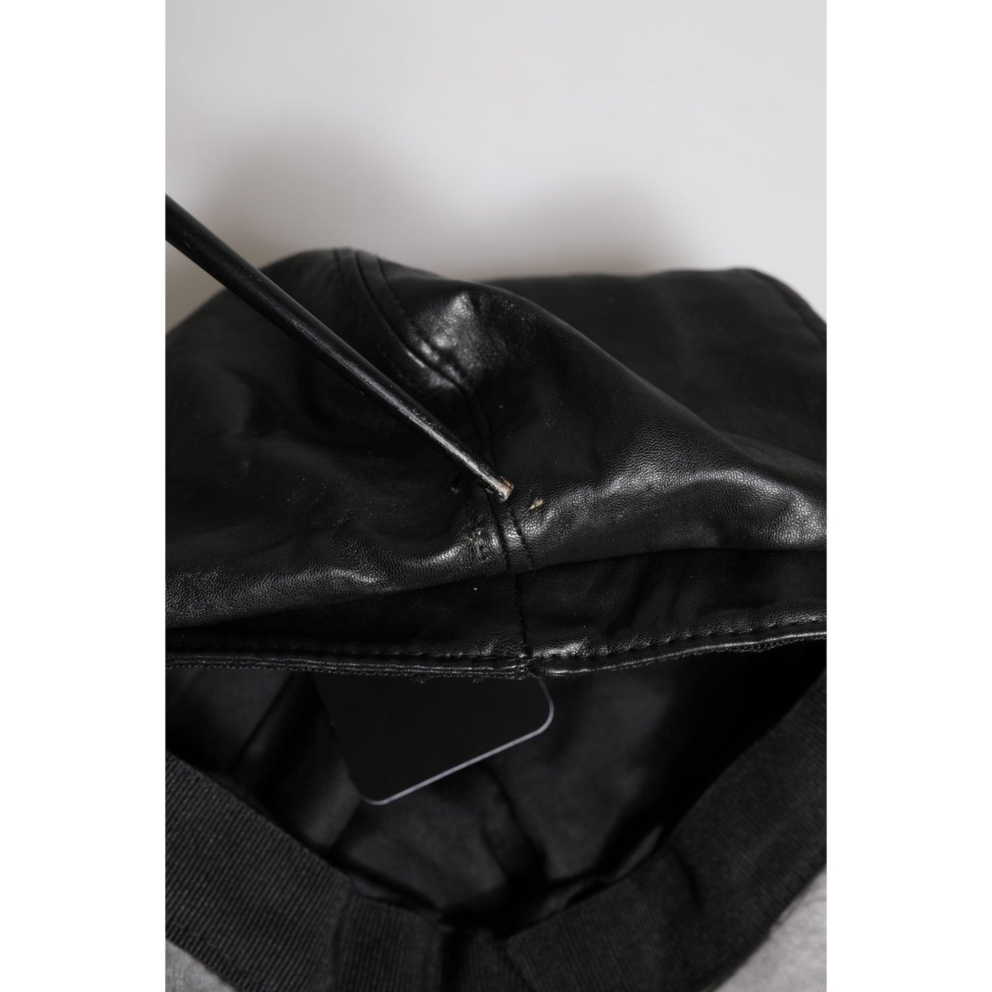 Dolce & Gabbana Dolce & Gabbana Black Calf Newsboy Capello Cabbie Hat HAT9852 1728,67345645728,Accessories,Black,Dolce & Gabbana,Hat - Women - Accessories,Material: Leather,Preowned / Defect,Women,Women - Accessories