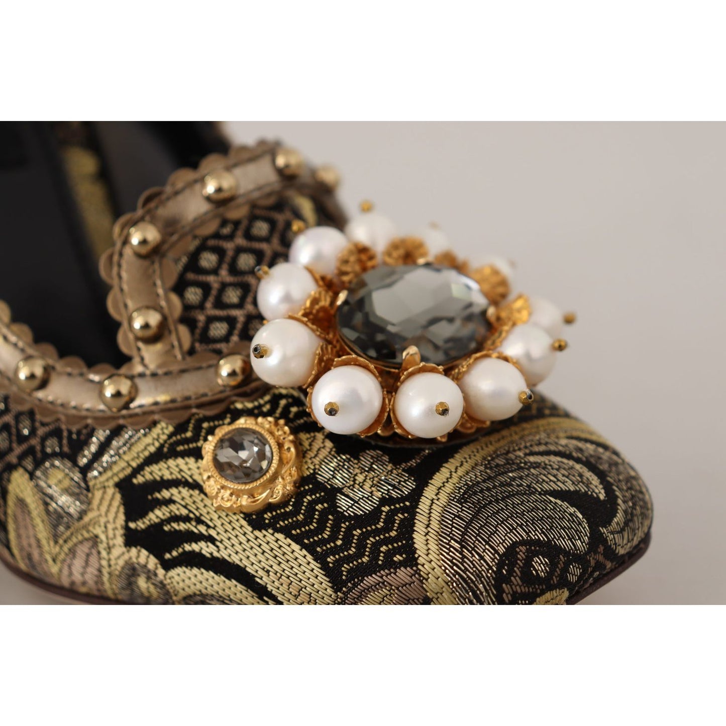 Dolce & Gabbana Dolce & Gabbana Elegant Gold Jacquard Brocade Pumps LA9965 - 36 1728,67345645728,Dolce & Gabbana,EU36/US5.5,Gold,Material: 67% Leather 16% Acetate 9% Polyester 8% Cotton,New with tags,Pumps - Women - Shoes,Women