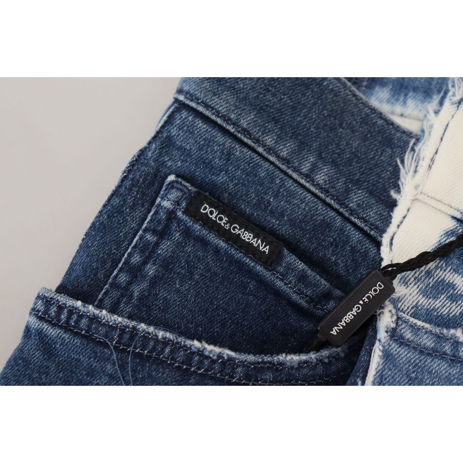 优雅宽松牛仔裤，独特印花