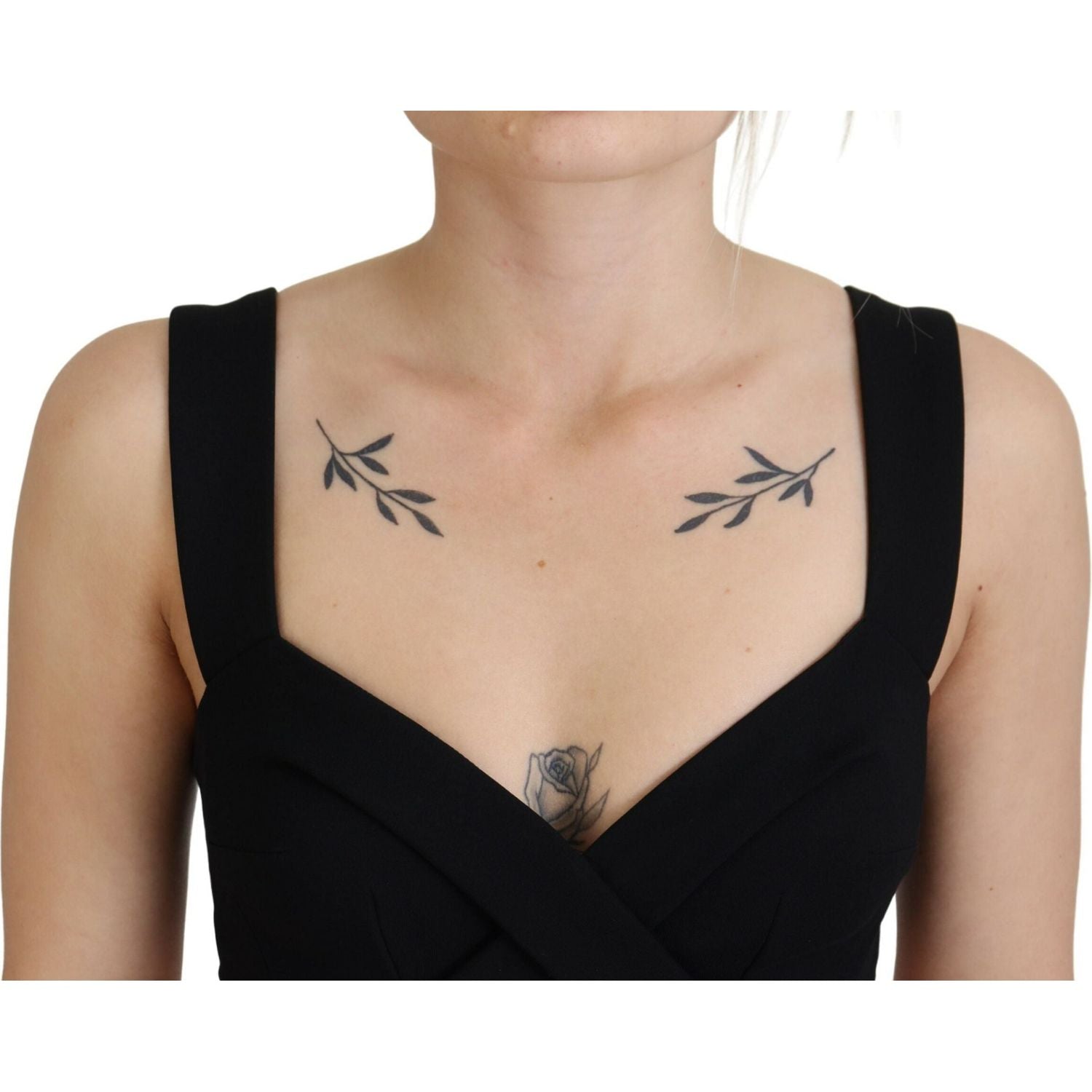 优雅黑色中长直筒连衣裙