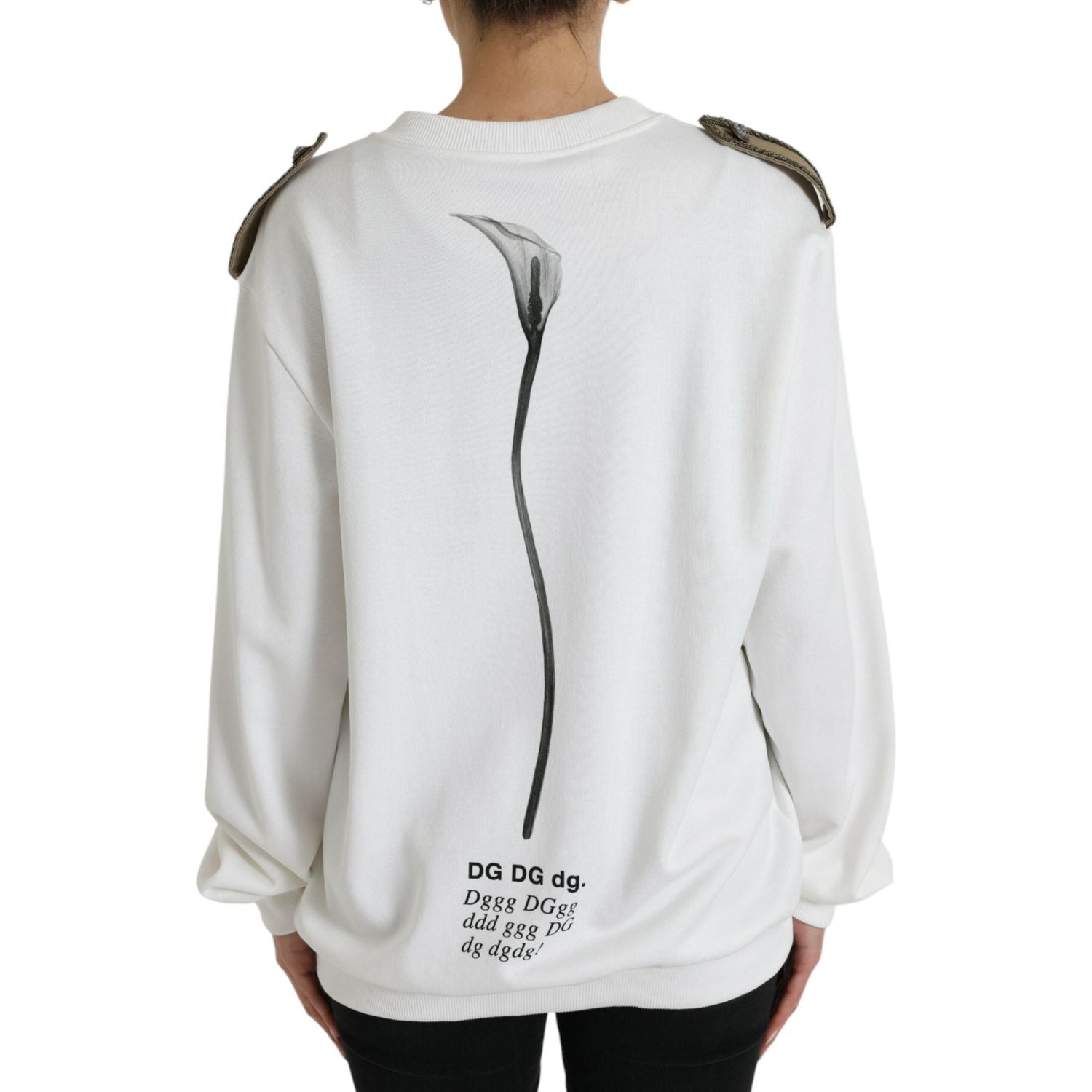 时尚黑白圆领毛衣