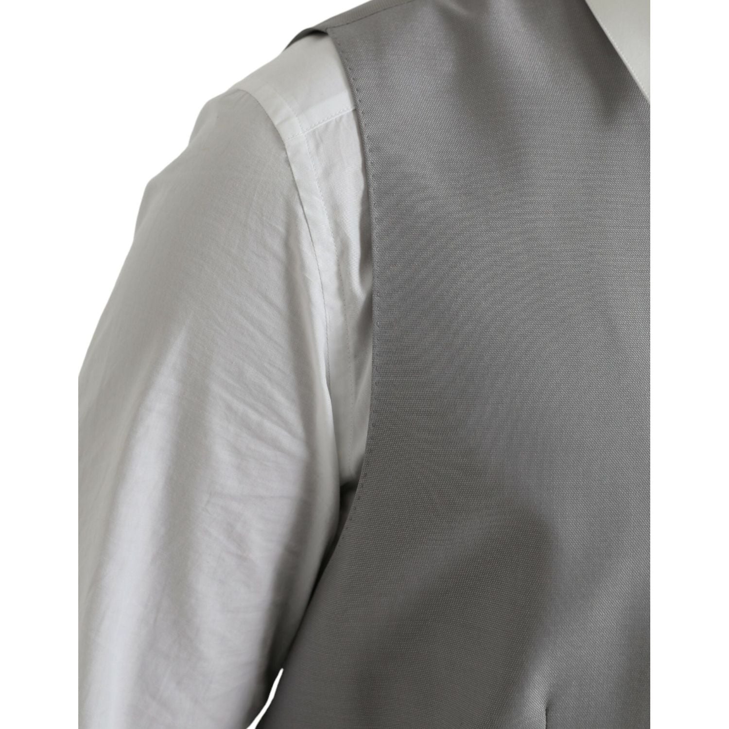 浅灰色羊毛正装马甲背心