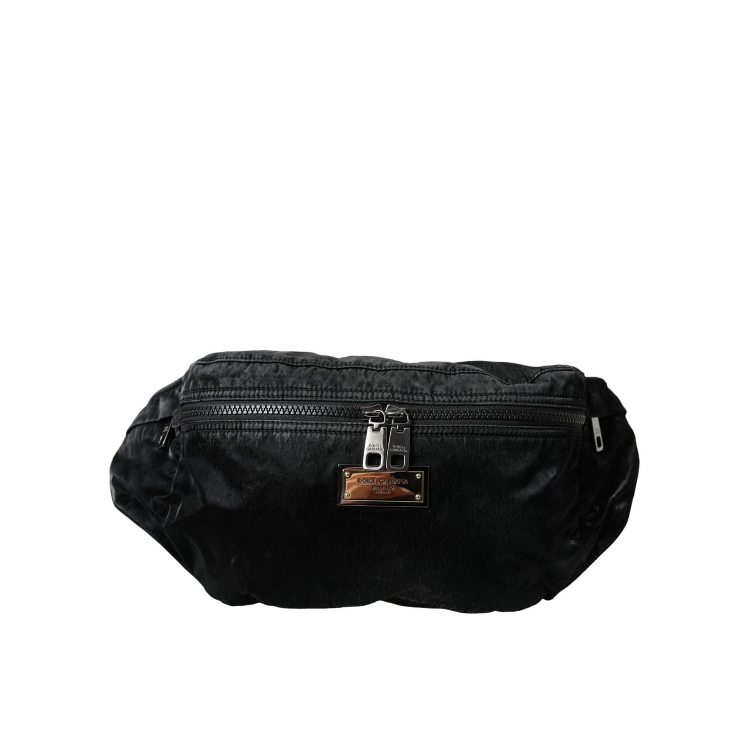 Front view with bag zipped and handles upright.