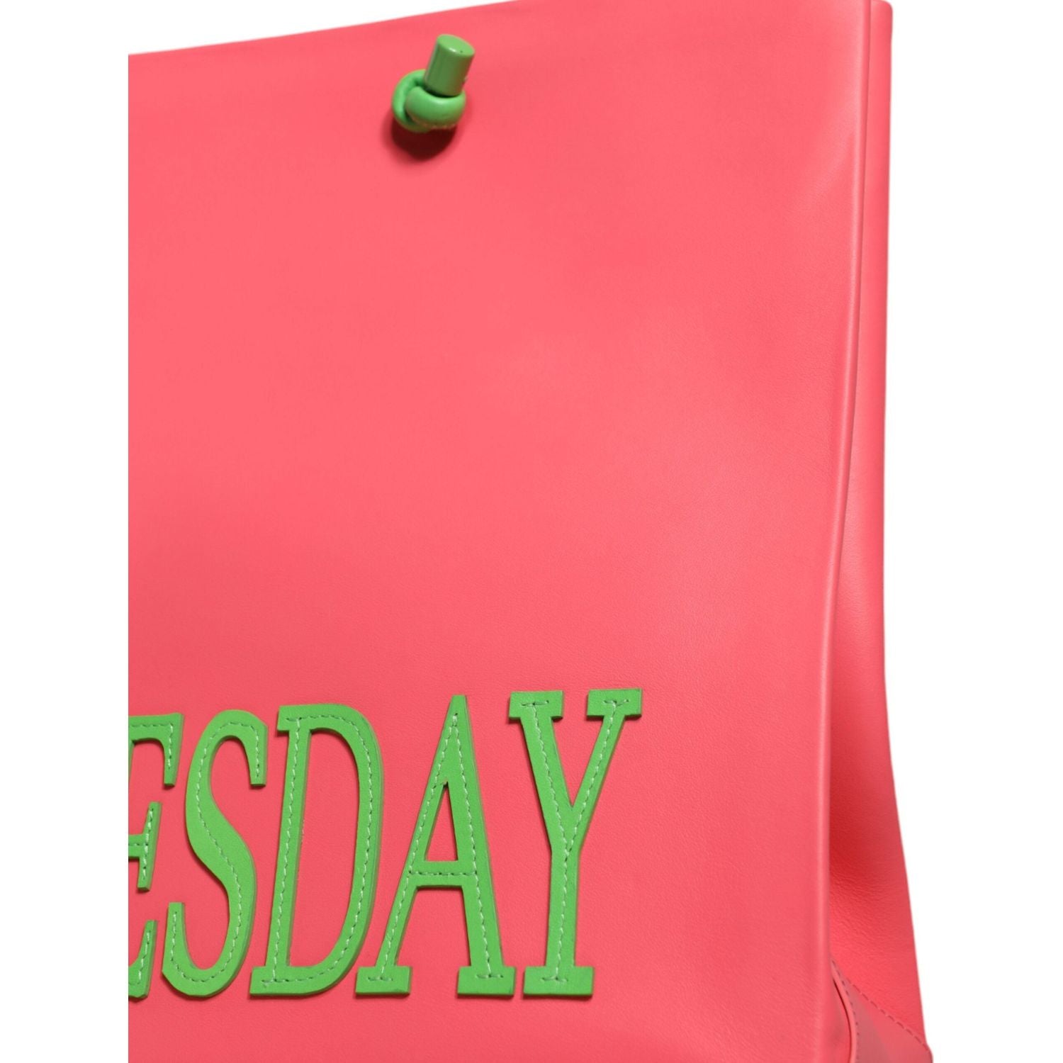 Front view with bag zipped and handles upright.