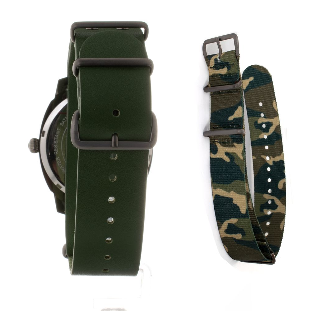 Front view with bag zipped and handles upright.