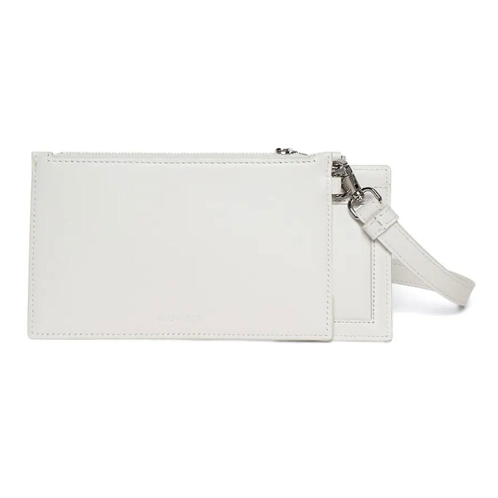 Front view with bag zipped and handles upright.
