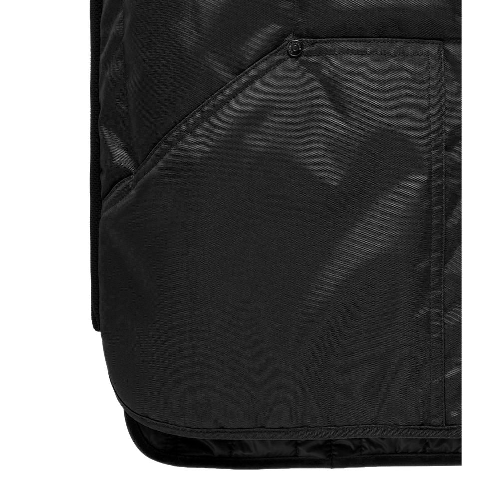 Front view with bag zipped and handles upright.