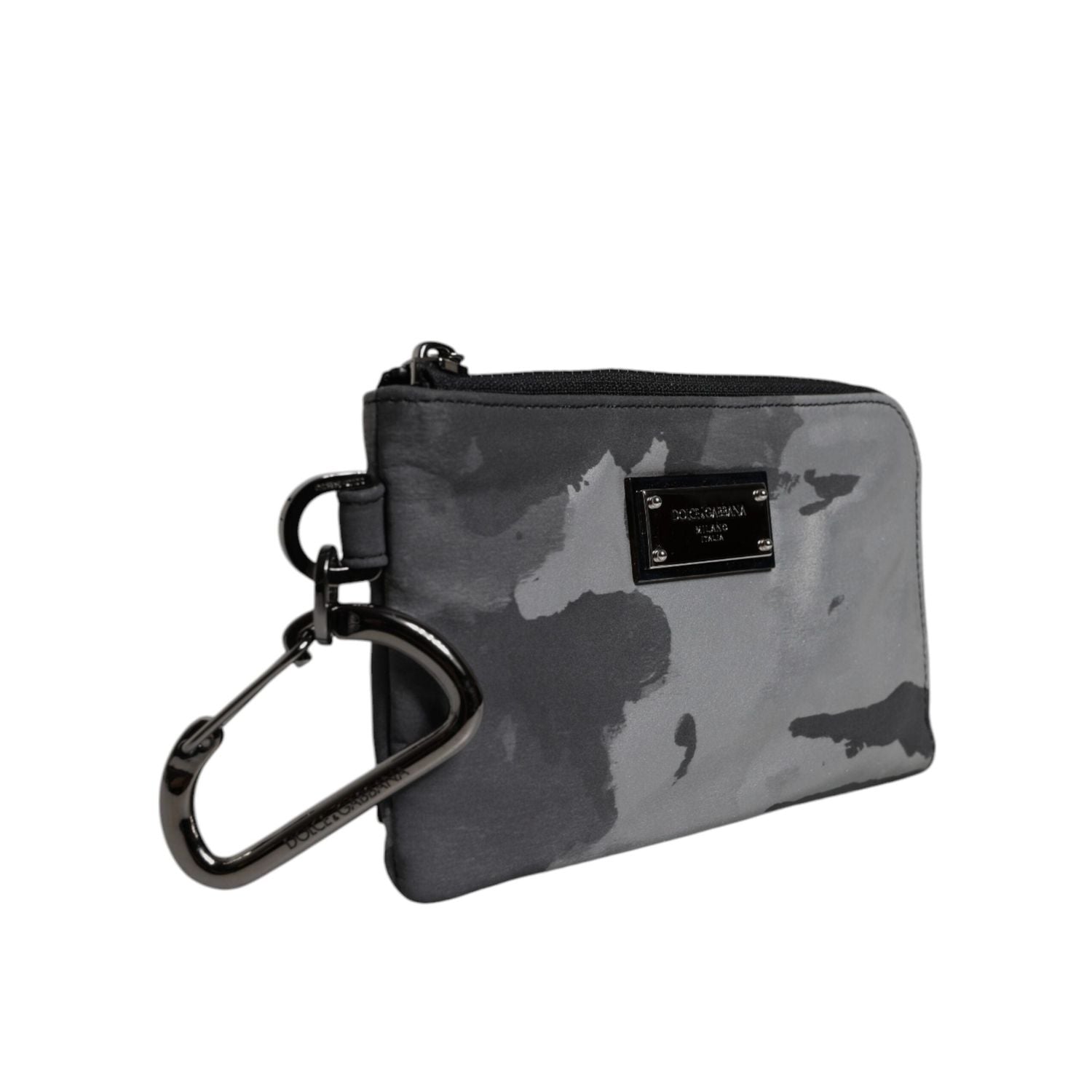 Front view with bag zipped and handles upright.