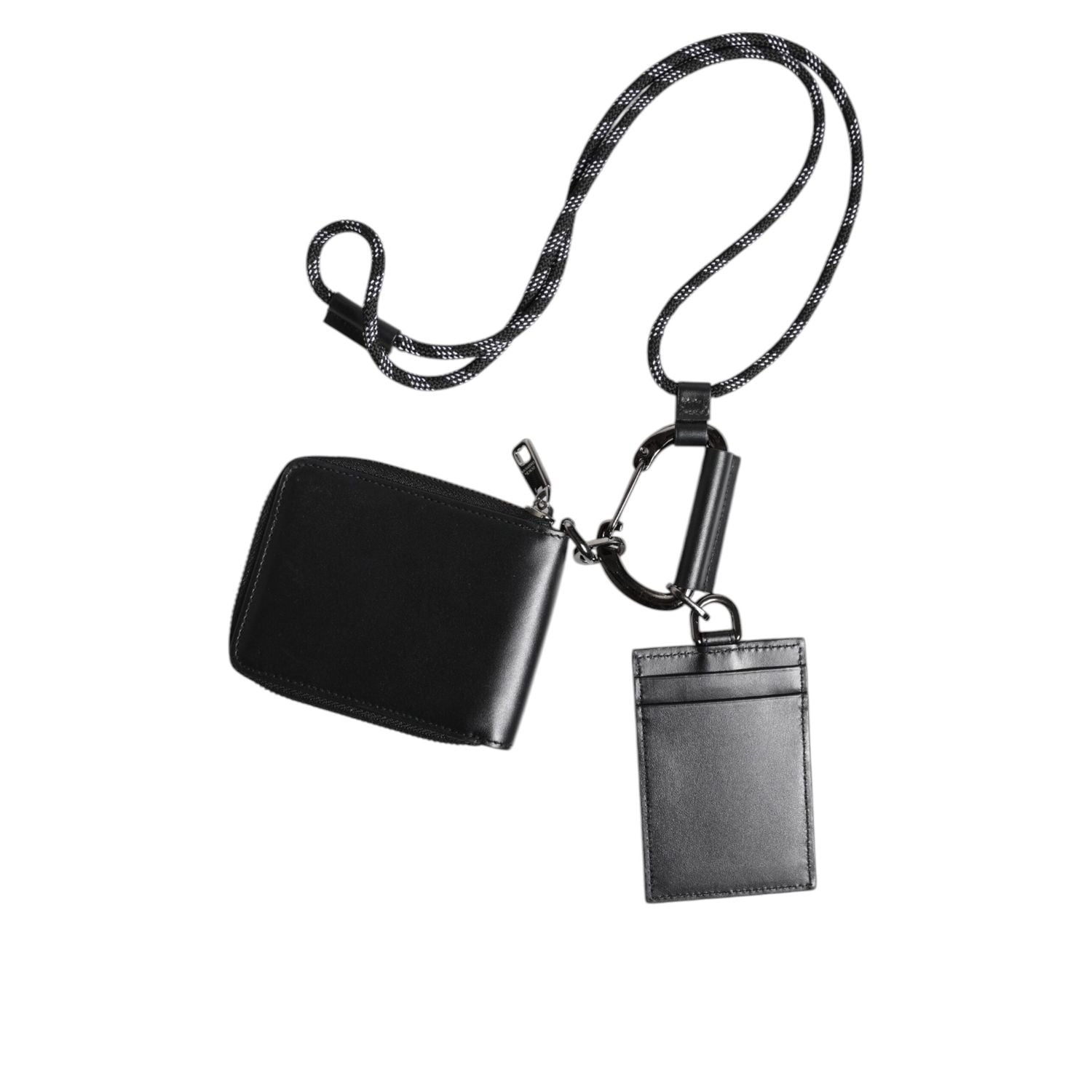 Front view with bag zipped and handles upright.