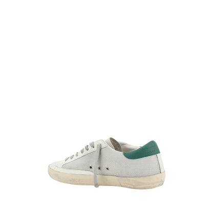 Golden Goose White Calf Leather Bos Taurus Low Top Sneakers with vintage effect and iconic patch star.