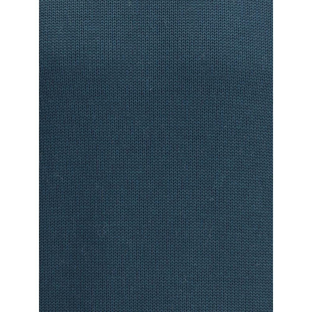 Texture detail of Roberto Collina Green Merino Wool Turtleneck, ribbed knit pattern, made in Italy, autumn-winter fashion essential.