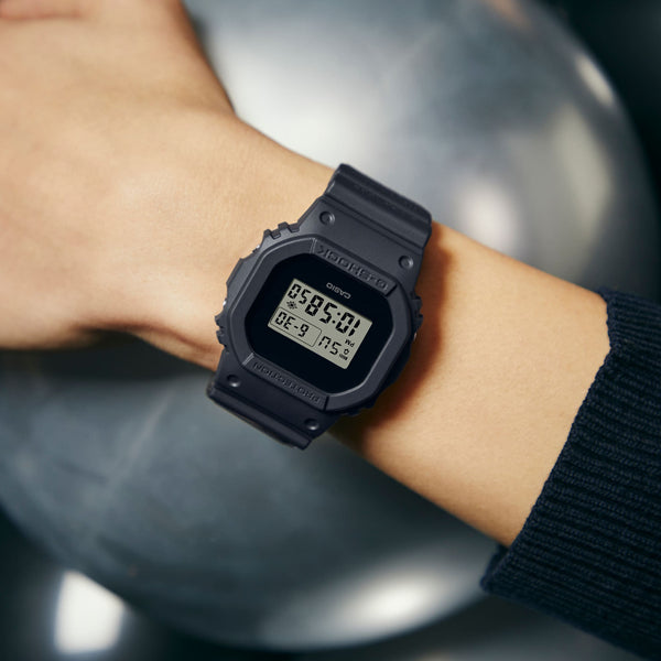 CASIO MOD. DWE-5657RE-1ER