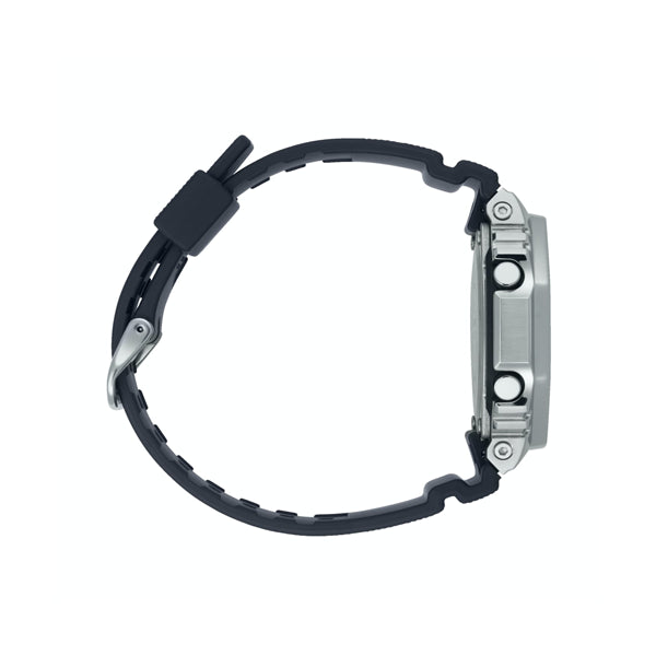Side view of CASIO MOD. GM-2100-1AER with black wristband and metallic case