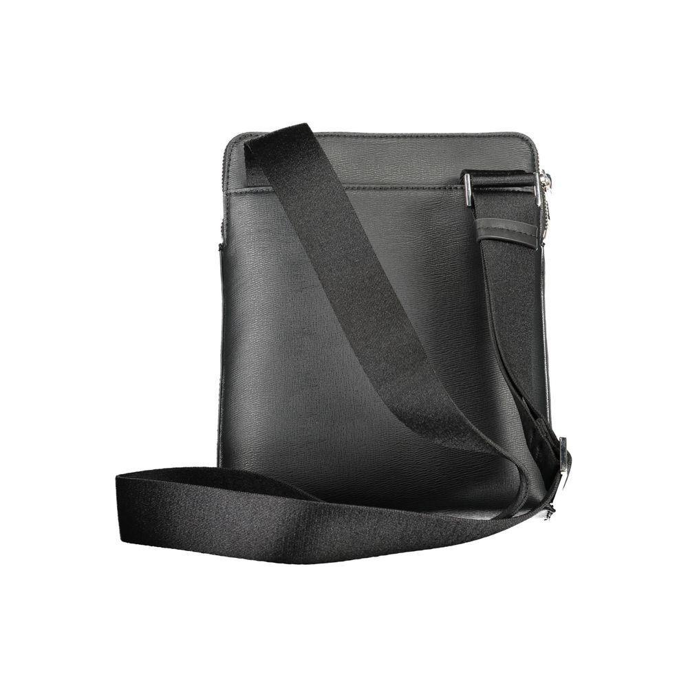 Front view with bag zipped and handles upright.
