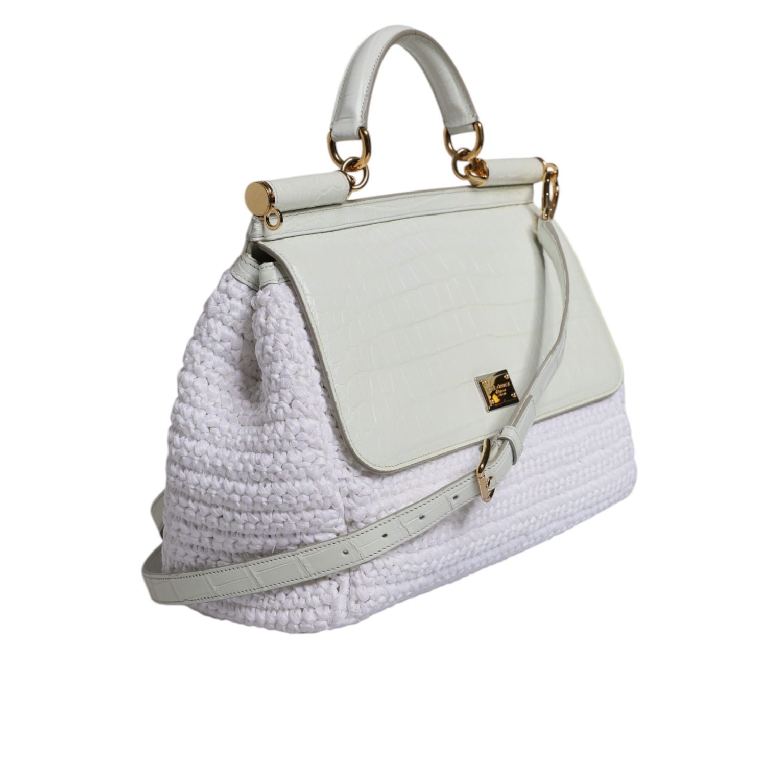 Front view with bag zipped and handles upright.