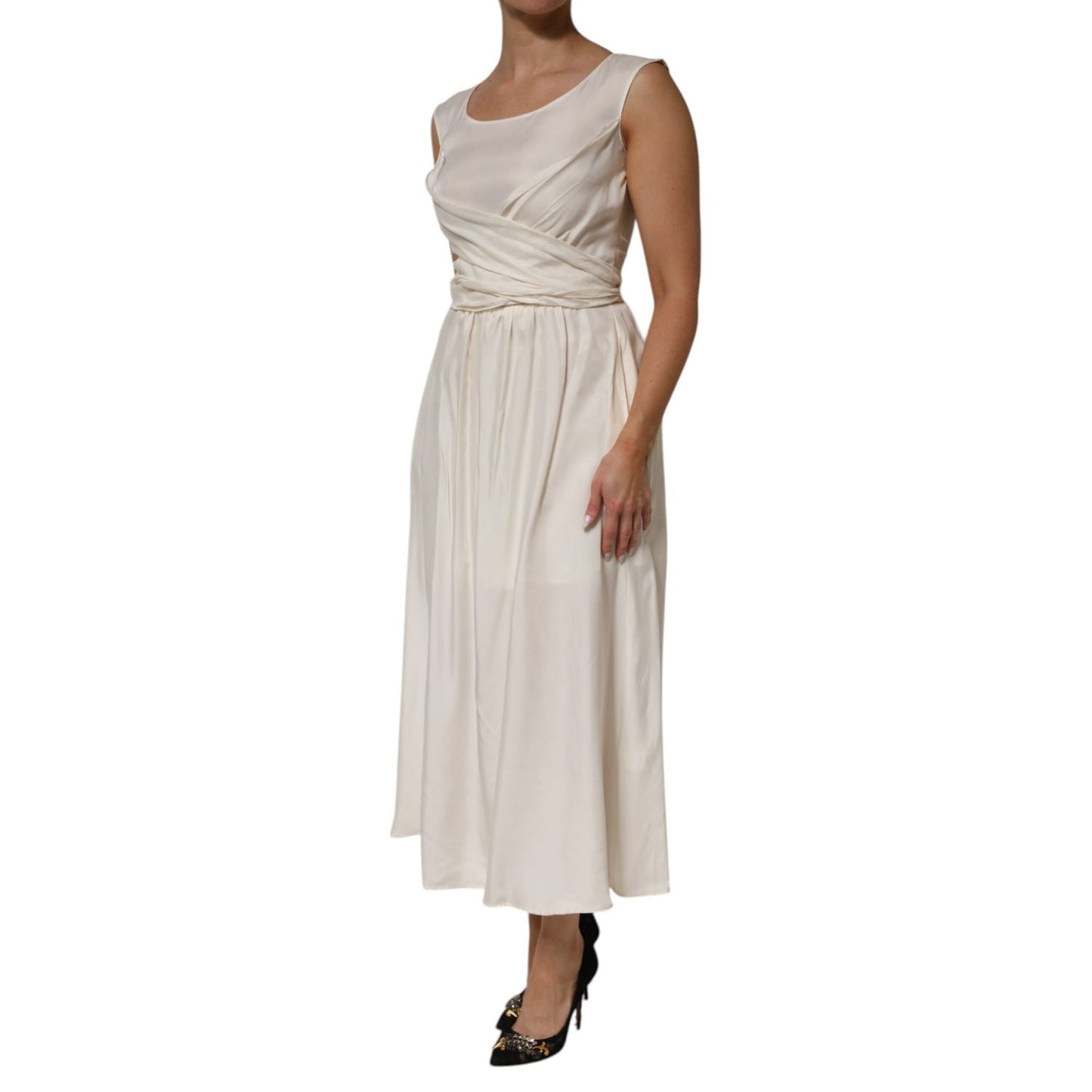 L'Autre Chose Ivory White Sleeveless Maxi Cupro Viscose Dress with draped waist and zipper closure.